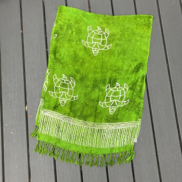 Green turtle rayon scarf shawl with fringe, bohemian hippie nautical coastal - Picture 1 of 5